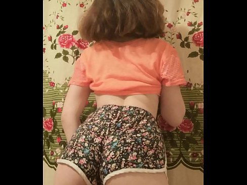 ❤️ Babe żagħżugħa sexy tqaxxir ix-xorts tagħha fuq il-kamera ️❌ Fucking f'mt.courseclass.ru